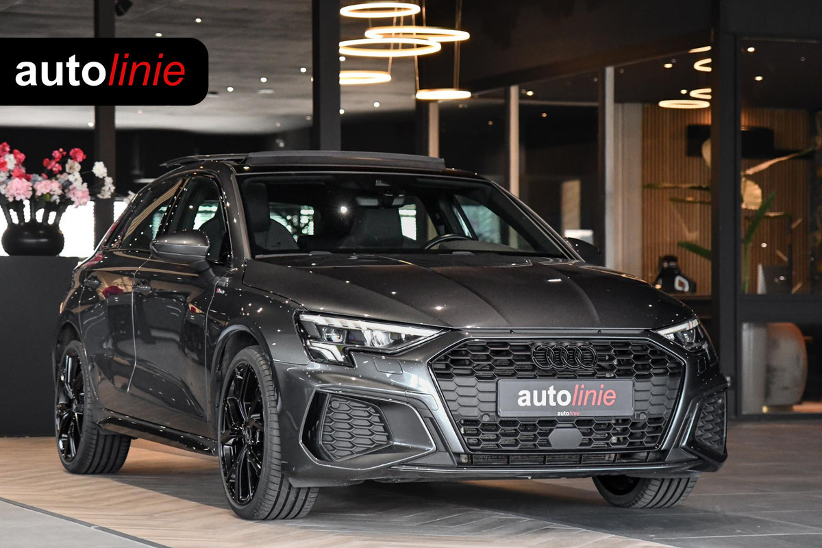 Audi A3 Sportback 40 TFSI e 3x S-Line. RS Zetels, Pano, ACC, Keyless, Camera, Matrix, 19'', CarPlay!