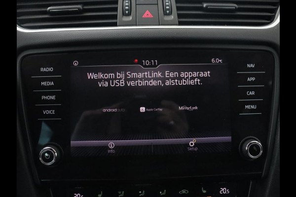 Škoda Octavia 2.0 TSI RS 245 Business | Panoramadak | Stoelverwarming | Adaptive cruise | Camera | Carplay | Achterbankverwarming | Full LED | Keyless | Navigatie