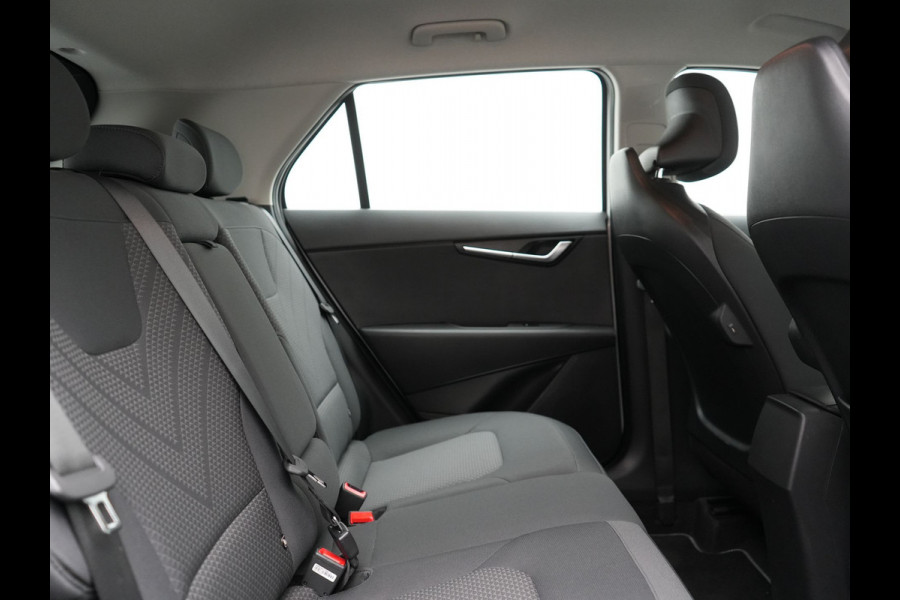 Kia Niro 1.6 GDi DynamicLine Plug In Hybrid 182pk Dealer O.H. PHEV | Trekhaak Afn. | Camera | Stoelen & Stuur Verwarmd | Pilot Assist | Apple Carplay | Cruise Control |  Virtual | DAB |