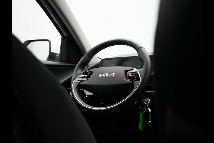 Kia Niro 1.6 GDi DynamicLine Plug In Hybrid 182pk Dealer O.H. PHEV | Trekhaak Afn. | Camera | Stoelen & Stuur Verwarmd | Pilot Assist | Apple Carplay | Cruise Control |  Virtual | DAB |