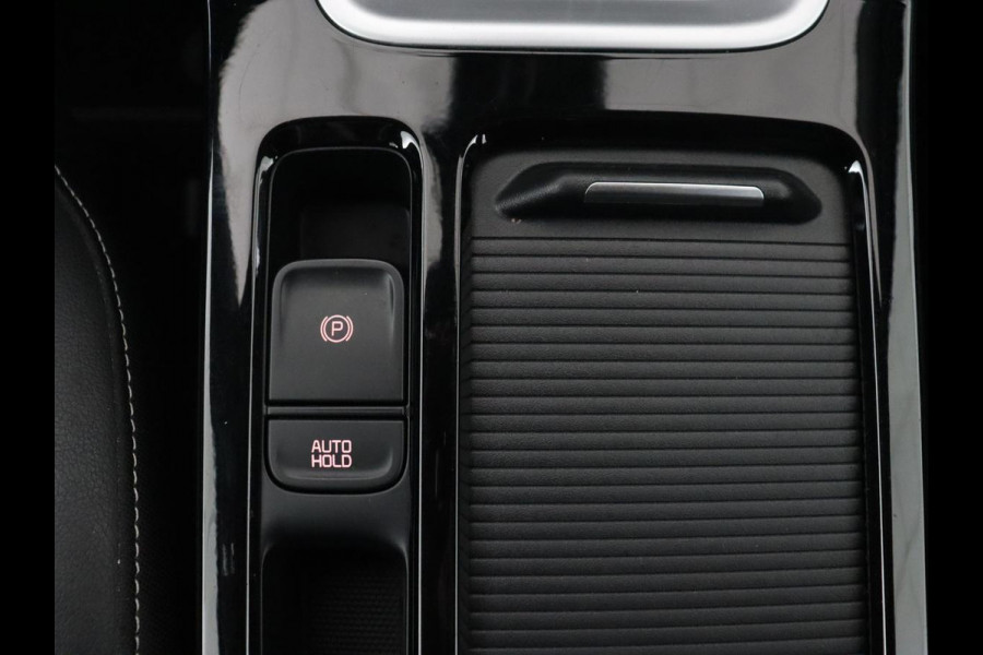 Kia Ceed 1.5 T-GDi GT-Line | Trekhaak | Stoel & stuurverwarming | Leder/Alcantara | Camera | Adaptive cruise | Park Assist | Climate control | Full LED | Carplay | Navigatie | Sportstoelen