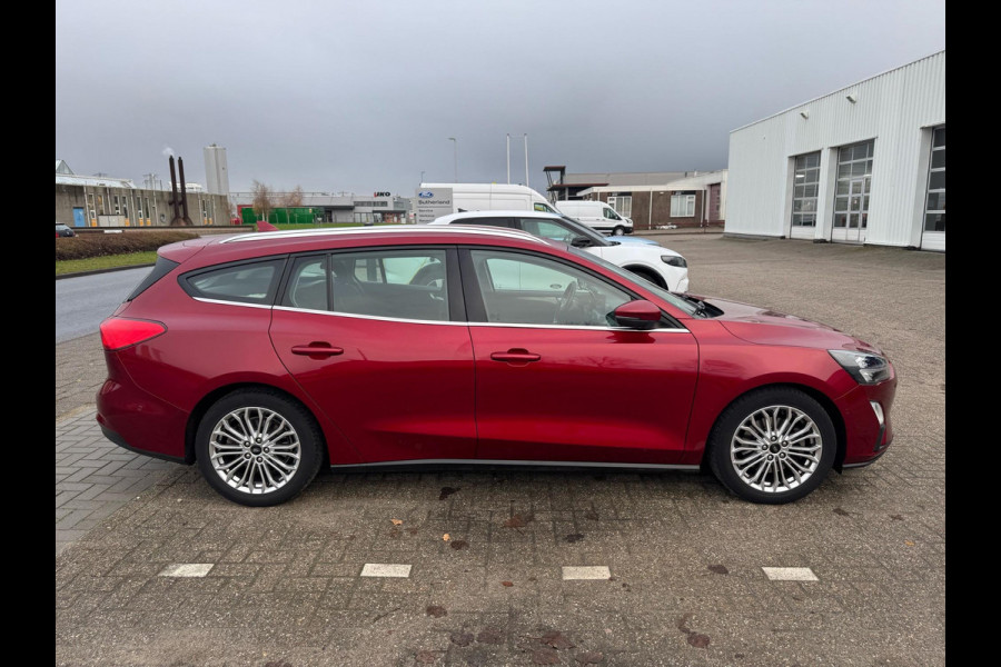 Ford FOCUS Wagon 1.0 EcoBoost Titanium Business 125pk | Full LED | Winterpack | Trekhaak