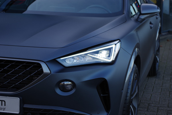 CUPRA Formentor 1.4 e-Hybrid 204 PK Adrenaline, Panoramadak, 360 Camera, Carplay