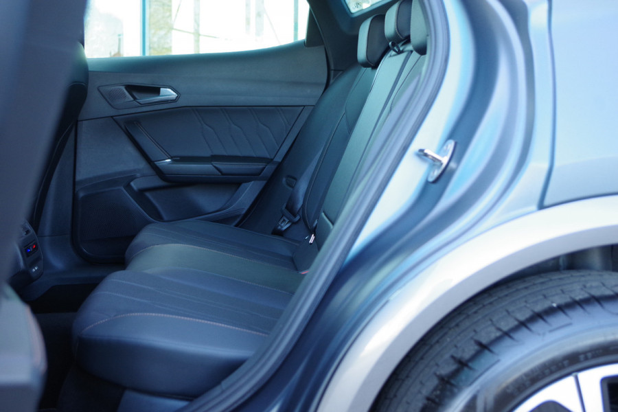 CUPRA Formentor 1.4 e-Hybrid 204 PK Adrenaline, Panoramadak, 360 Camera, Carplay