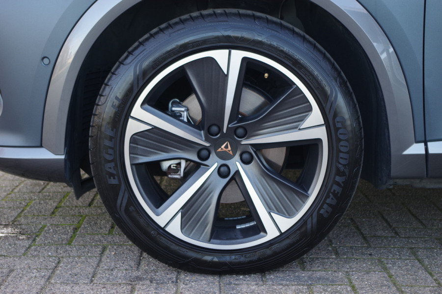 CUPRA Formentor 1.4 e-Hybrid 204 PK Adrenaline, Panoramadak, 360 Camera, Carplay