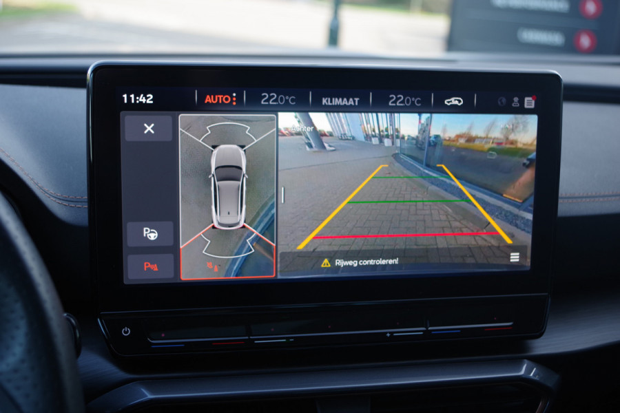 CUPRA Formentor 1.4 e-Hybrid 204 PK Adrenaline, Panoramadak, 360 Camera, Carplay