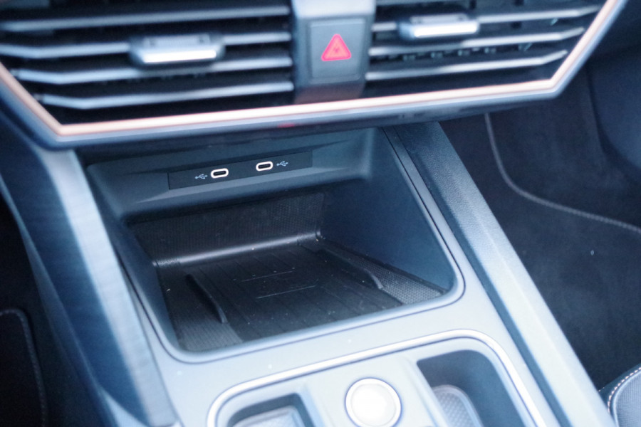 CUPRA Formentor 1.4 e-Hybrid 204 PK Adrenaline, Panoramadak, 360 Camera, Carplay