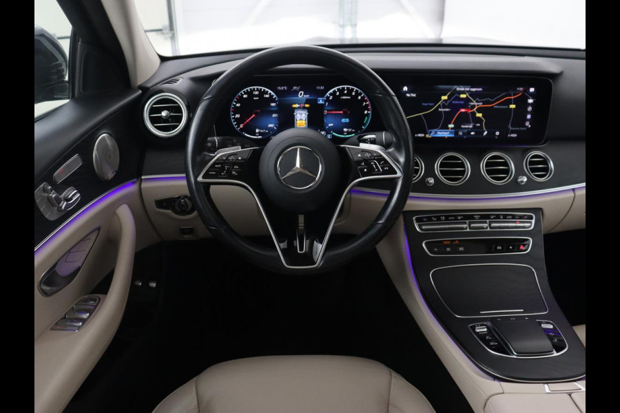 Mercedes-Benz E-Klasse 300e Luxury | Panoramadak | Adaptive cruise | Leder | 360 Camera | Trekhaak | Stoelverwarming | Matrix LED | Burmester Surround | Memorypakket | Carplay | Widescreen | PHEV | Plug In