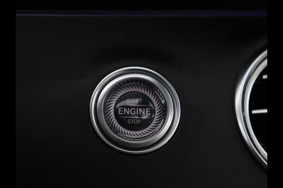 Mercedes-Benz E-Klasse 300e Luxury | Panoramadak | Adaptive cruise | Leder | 360 Camera | Trekhaak | Stoelverwarming | Matrix LED | Burmester Surround | Memorypakket | Carplay | Widescreen | PHEV | Plug In