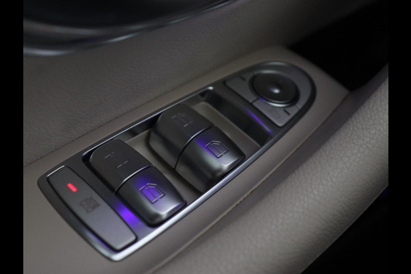 Mercedes-Benz E-Klasse 300e Luxury | Panoramadak | Adaptive cruise | Leder | 360 Camera | Trekhaak | Stoelverwarming | Matrix LED | Burmester Surround | Memorypakket | Carplay | Widescreen | PHEV | Plug In