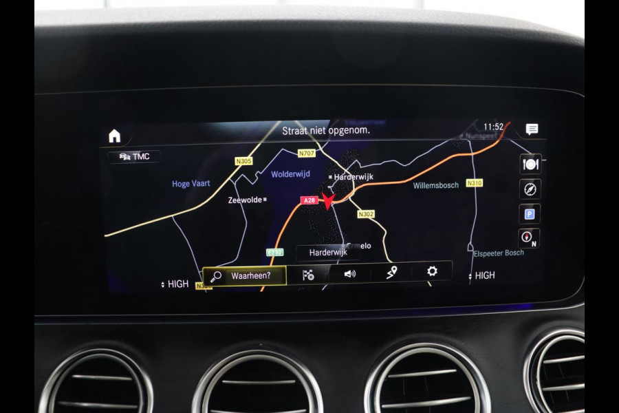 Mercedes-Benz E-Klasse 300e Luxury | Panoramadak | Adaptive cruise | Leder | 360 Camera | Trekhaak | Stoelverwarming | Matrix LED | Burmester Surround | Memorypakket | Carplay | Widescreen | PHEV | Plug In