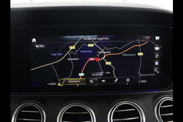Mercedes-Benz E-Klasse 300e Luxury | Panoramadak | Adaptive cruise | Leder | 360 Camera | Trekhaak | Stoelverwarming | Matrix LED | Burmester Surround | Memorypakket | Carplay | Widescreen | PHEV | Plug In