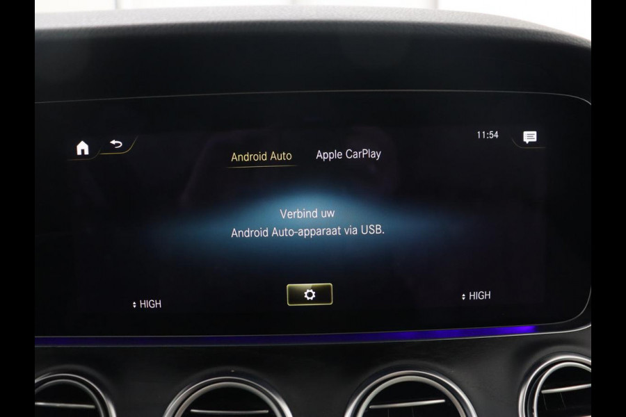 Mercedes-Benz E-Klasse 300e Luxury | Panoramadak | Adaptive cruise | Leder | 360 Camera | Trekhaak | Stoelverwarming | Matrix LED | Burmester Surround | Memorypakket | Carplay | Widescreen | PHEV | Plug In