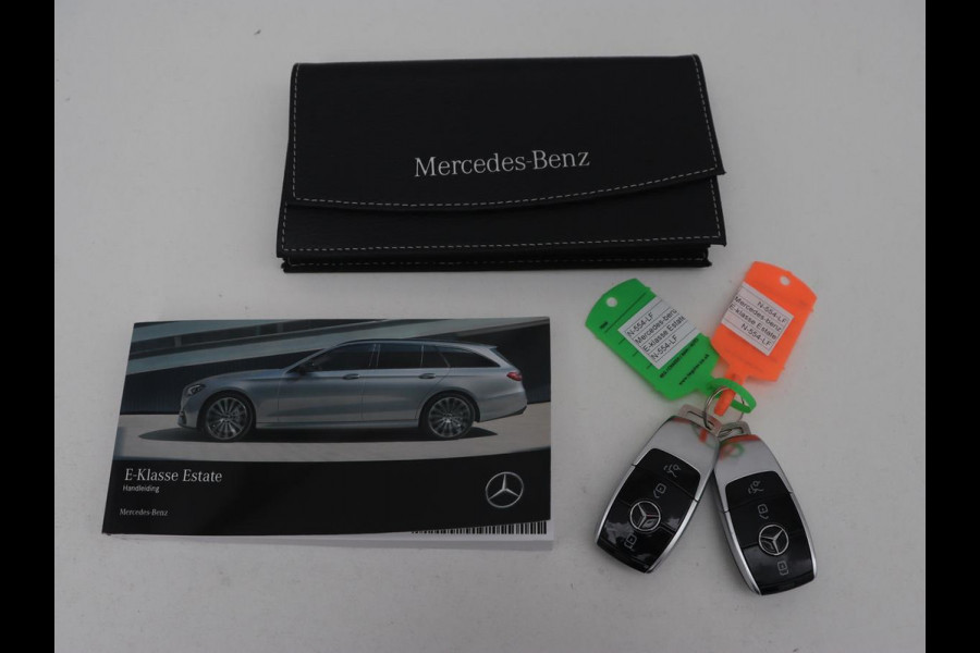 Mercedes-Benz E-Klasse 300e Luxury | Panoramadak | Adaptive cruise | Leder | 360 Camera | Trekhaak | Stoelverwarming | Matrix LED | Burmester Surround | Memorypakket | Carplay | Widescreen | PHEV | Plug In