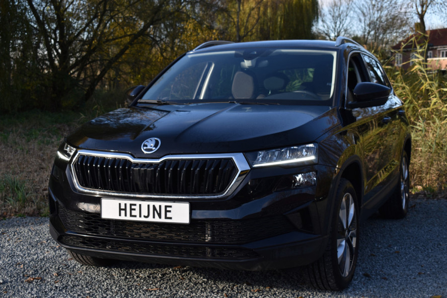 Škoda Karoq 1.5 TSI ACT 150PK DSG BUSINESS CARPLAY/ECC/STOELVERWARMING