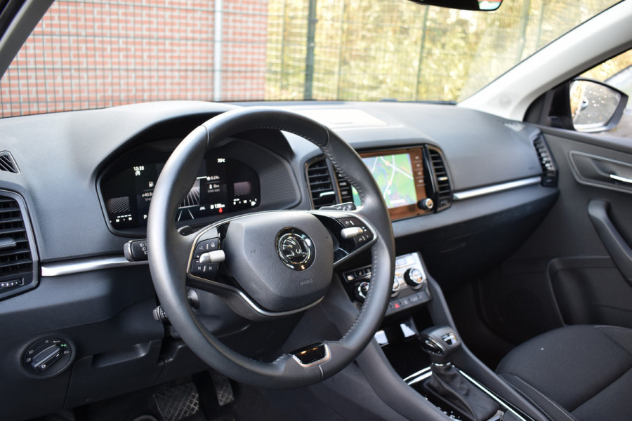 Škoda Karoq 1.5 TSI ACT 150PK DSG BUSINESS CARPLAY/ECC/STOELVERWARMING