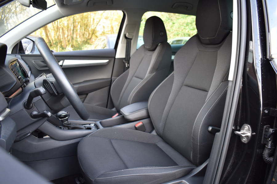 Škoda Karoq 1.5 TSI ACT 150PK DSG BUSINESS CARPLAY/ECC/STOELVERWARMING