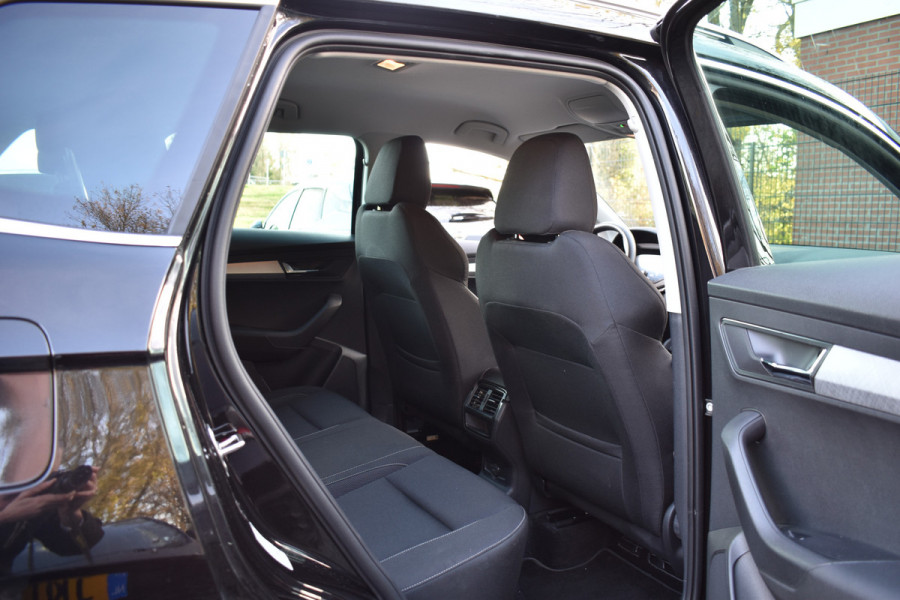 Škoda Karoq 1.5 TSI ACT 150PK DSG BUSINESS CARPLAY/ECC/STOELVERWARMING