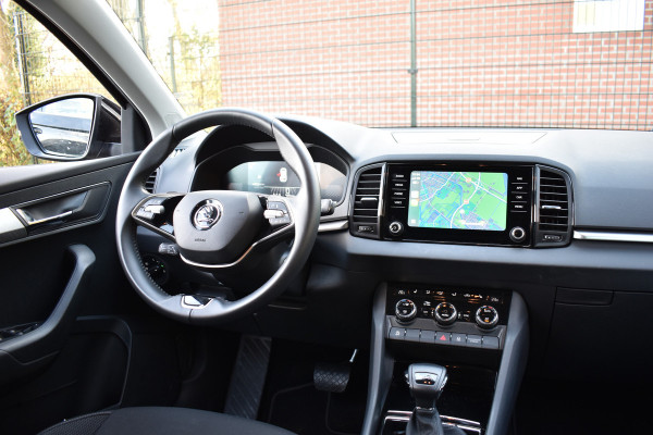 Škoda Karoq 1.5 TSI ACT 150PK DSG BUSINESS CARPLAY/ECC/STOELVERWARMING