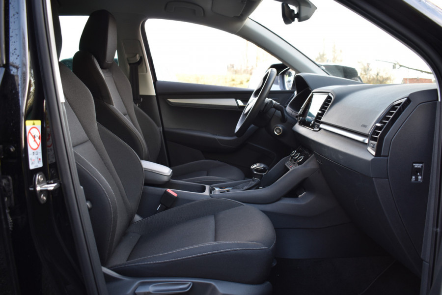 Škoda Karoq 1.5 TSI ACT 150PK DSG BUSINESS CARPLAY/ECC/STOELVERWARMING