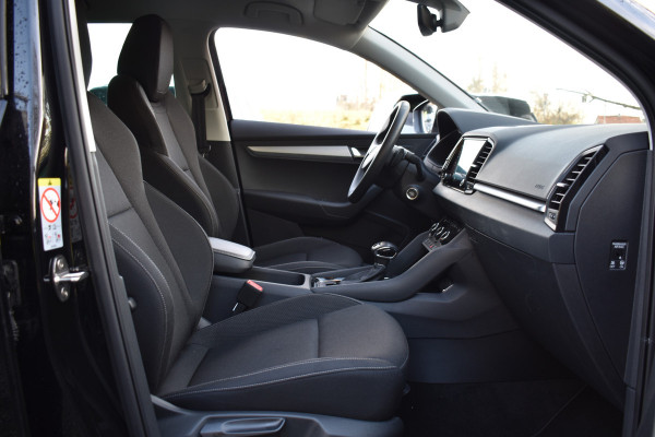 Škoda Karoq 1.5 TSI ACT 150PK DSG BUSINESS CARPLAY/ECC/STOELVERWARMING