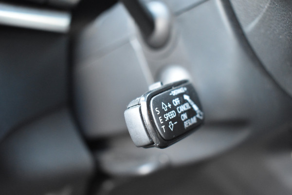 Škoda Karoq 1.5 TSI ACT 150PK DSG BUSINESS CARPLAY/ECC/STOELVERWARMING