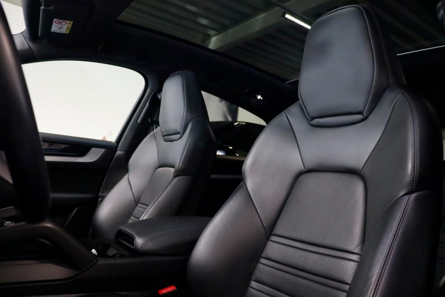 Porsche Cayenne Coupé 3.0 E-Hybrid Artic Grey|PANO|22 inch