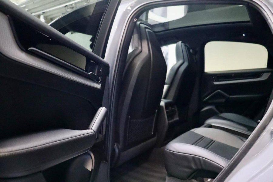 Porsche Cayenne Coupé 3.0 E-Hybrid Artic Grey|PANO|22 inch