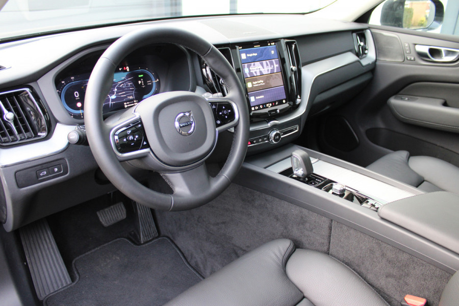 Volvo XC60 2.0 T8 Plug-in hybrid AWD Plus Dark | Head- Up | H&K | Panoramadak | 360 Camera