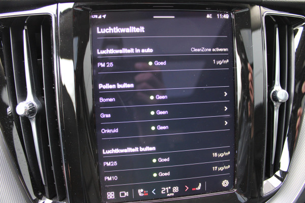 Volvo XC60 2.0 T8 Plug-in hybrid AWD Plus Dark | Head- Up | H&K | Panoramadak | 360 Camera