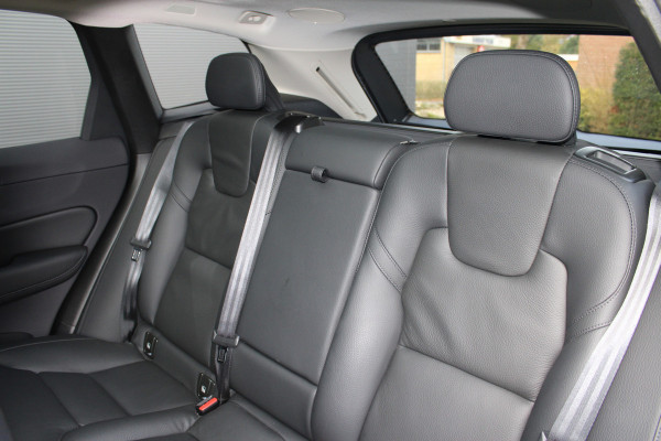 Volvo XC60 2.0 T8 Plug-in hybrid AWD Plus Dark | Head- Up | H&K | Panoramadak | 360 Camera