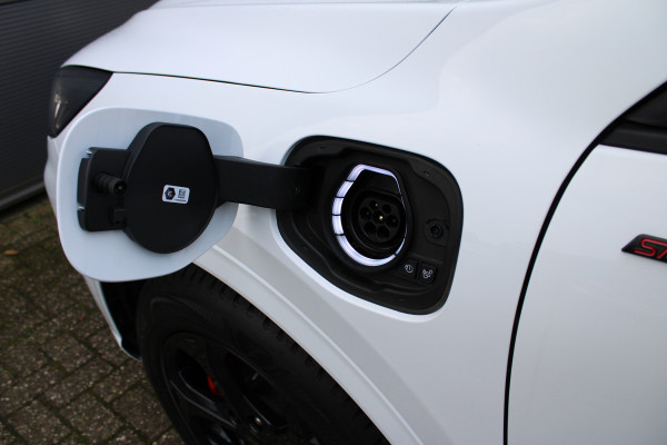 Ford Kuga 2.5 PHEV ST-Line X | Trekhaak | Panoramadak | AGR | Led | Head-up | B&O