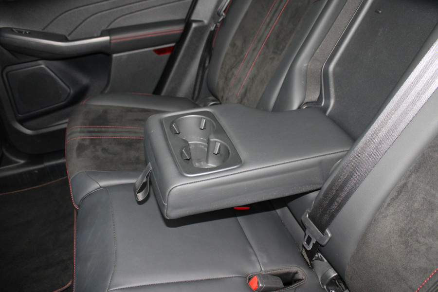 Ford Kuga 2.5 PHEV ST-Line X | Trekhaak | Panoramadak | AGR | Led | Head-up | B&O