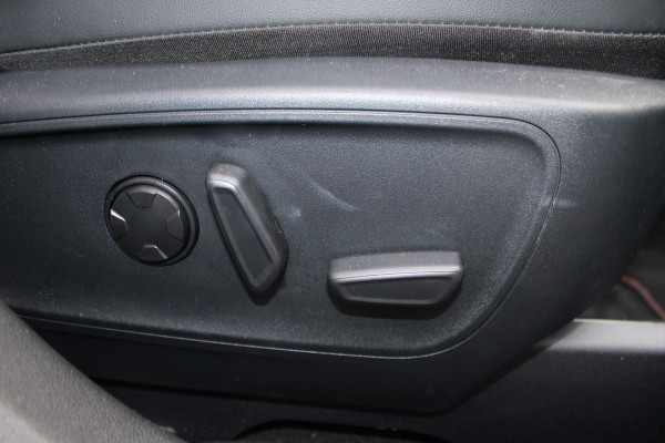 Ford Kuga 2.5 PHEV ST-Line X | Trekhaak | Panoramadak | AGR | Led | Head-up | B&O