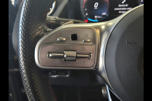 Mercedes-Benz EQA 250 Business Solution AMG 67 kWh | Trekhaak | Panoramischdak |