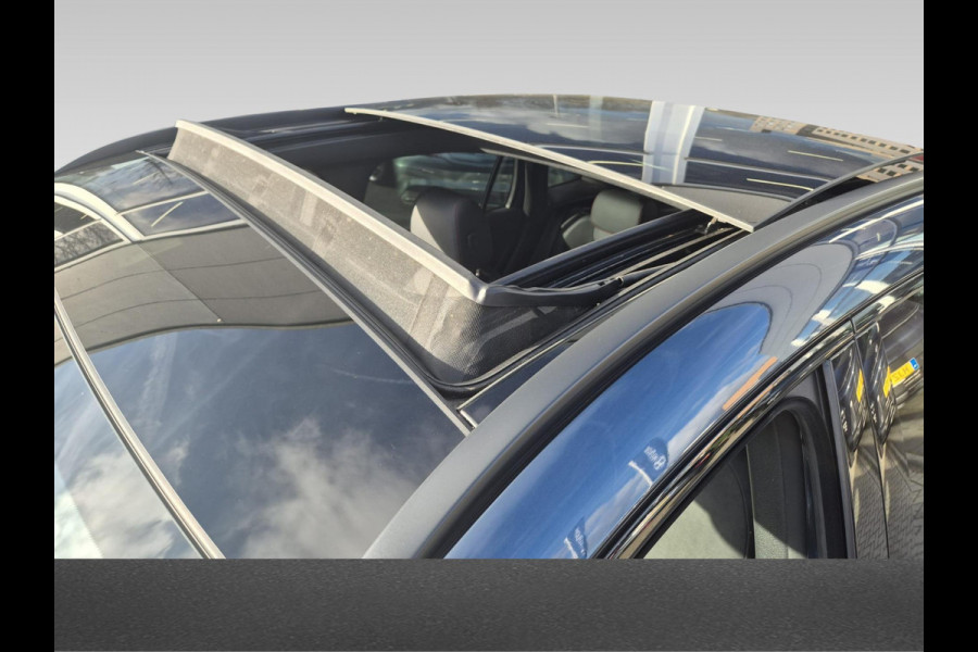 Mercedes-Benz EQA 250 Business Solution AMG 67 kWh | Trekhaak | Panoramischdak |