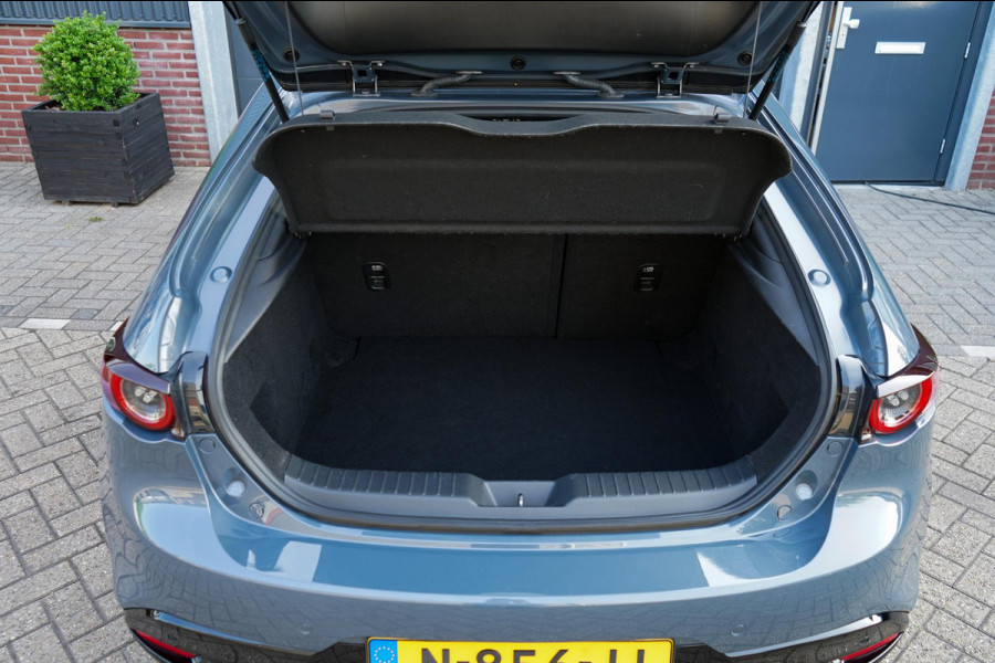 Mazda 3 2.0 e-SkyActiv-G M Hybrid 150 Sportive