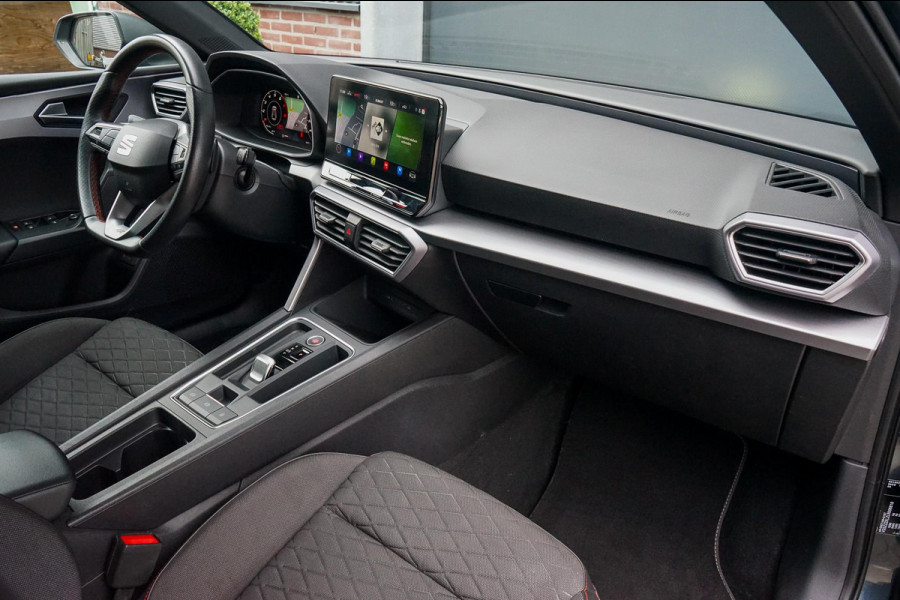 Seat Leon Sportstourer 1.5 eTSI FR Launch Edition