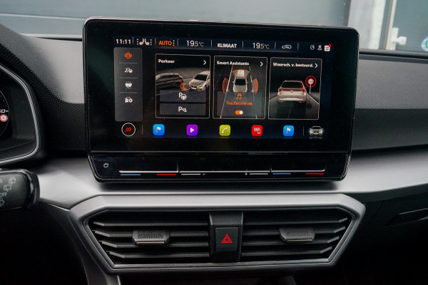 Seat Leon Sportstourer 1.5 eTSI FR Launch Edition