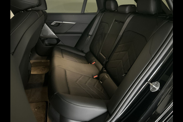 BMW i5 Touring eDrive40 M Sport Edition 84 kWh Glazen dak | Harman Kardon | Comfortstoelen | "20 inch Licht metalen velgen