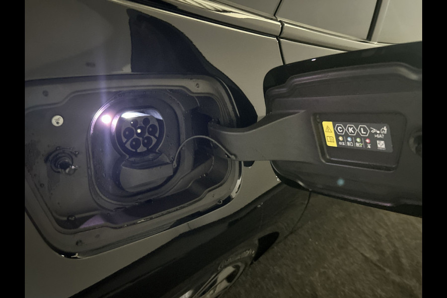 BMW i5 Touring eDrive40 M Sport Edition 84 kWh Glazen dak | Harman Kardon | Comfortstoelen | "20 inch Licht metalen velgen