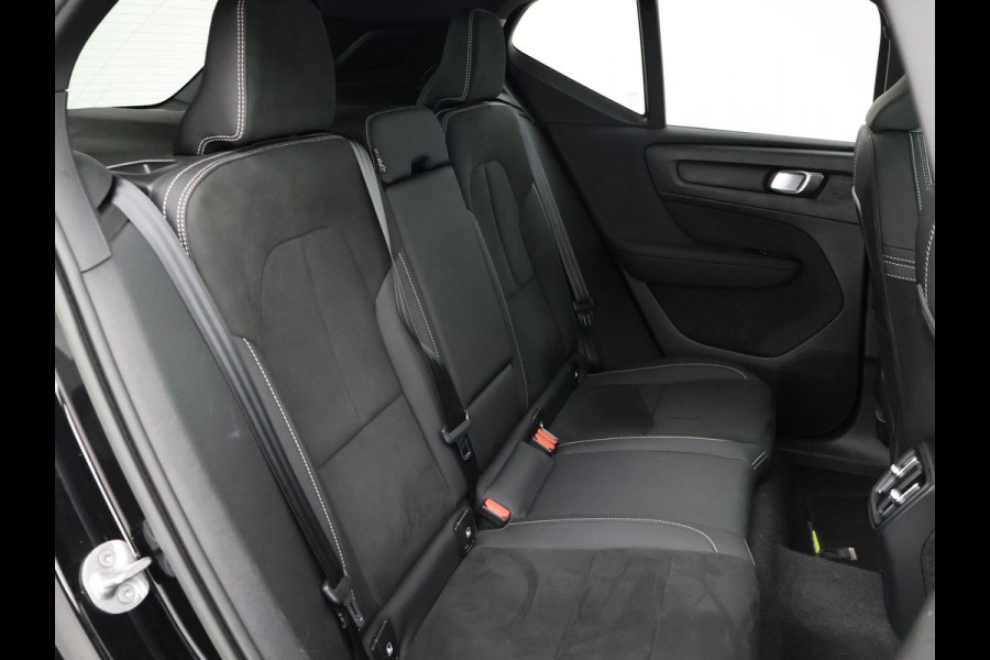 Volvo XC40 RECHARGE TWIN PRO 408 PK + TREKHAAK WEGKL. | 360 CAMERA | PANORAMA | 20 INCH | HARMAN/KARDON