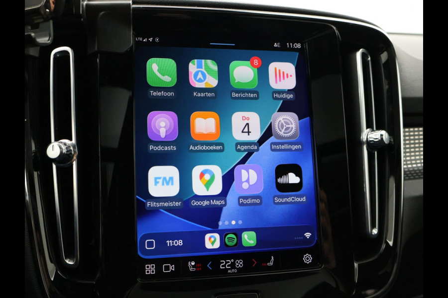 Volvo XC40 RECHARGE TWIN PRO 408 PK + TREKHAAK WEGKL. | 360 CAMERA | PANORAMA | 20 INCH | HARMAN/KARDON