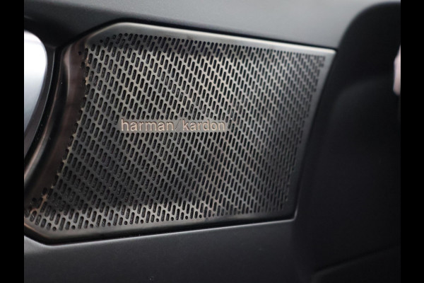 Volvo XC40 RECHARGE TWIN PRO 408 PK + TREKHAAK WEGKL. | 360 CAMERA | PANORAMA | 20 INCH | HARMAN/KARDON