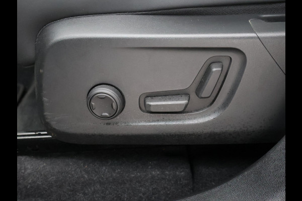 Volvo XC40 RECHARGE TWIN PRO 408 PK + TREKHAAK WEGKL. | 360 CAMERA | PANORAMA | 20 INCH | HARMAN/KARDON