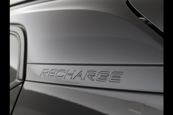 Volvo XC40 RECHARGE TWIN PRO 408 PK + TREKHAAK WEGKL. | 360 CAMERA | PANORAMA | 20 INCH | HARMAN/KARDON