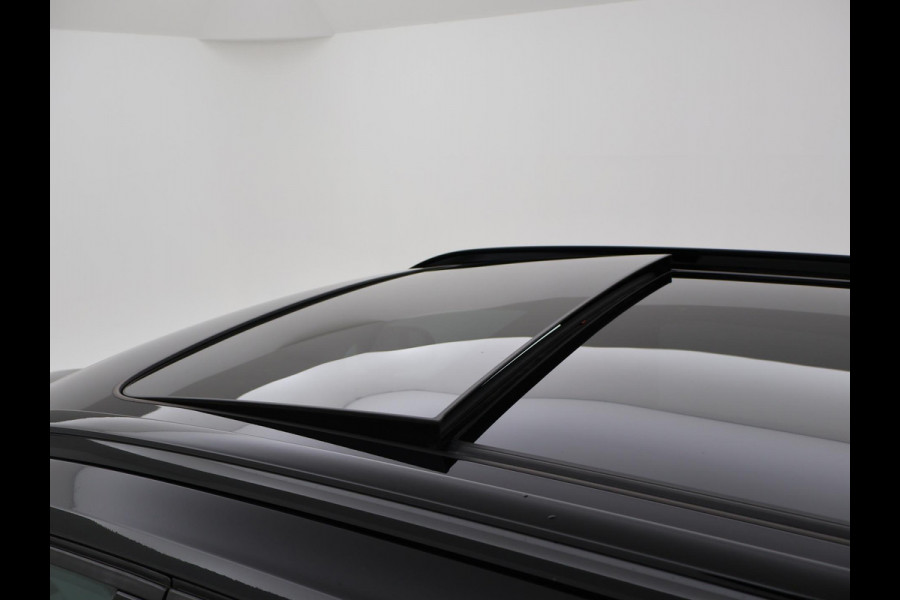 Volvo XC40 RECHARGE TWIN PRO 408 PK + TREKHAAK WEGKL. | 360 CAMERA | PANORAMA | 20 INCH | HARMAN/KARDON