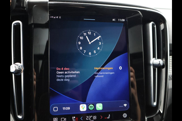 Volvo XC40 RECHARGE TWIN PRO 408 PK + TREKHAAK WEGKL. | 360 CAMERA | PANORAMA | 20 INCH | HARMAN/KARDON
