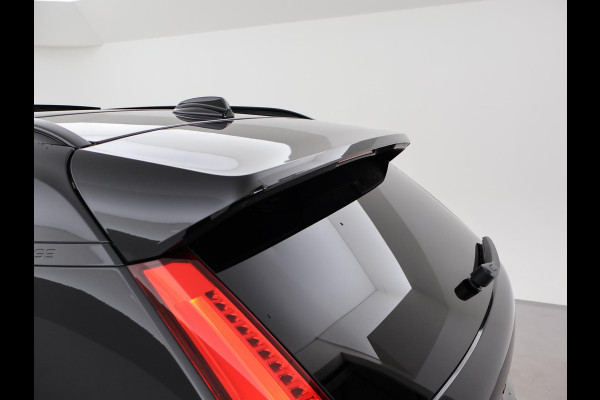Volvo XC40 RECHARGE TWIN PRO 408 PK + TREKHAAK WEGKL. | 360 CAMERA | PANORAMA | 20 INCH | HARMAN/KARDON