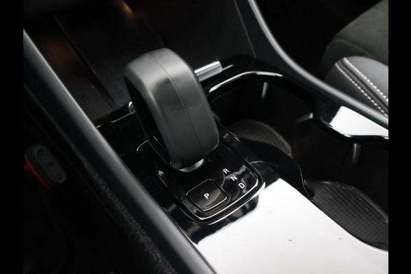 Volvo XC40 RECHARGE TWIN PRO 408 PK + TREKHAAK WEGKL. | 360 CAMERA | PANORAMA | 20 INCH | HARMAN/KARDON